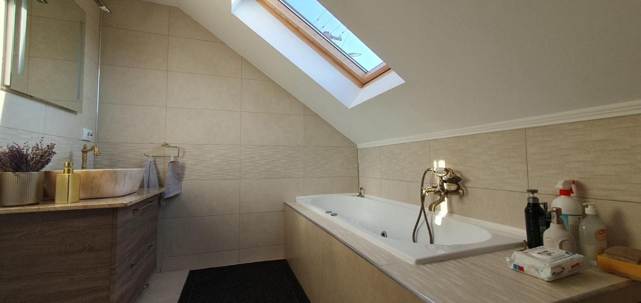 Casa Helen Insurance&Tourism Guest House Galautas Bagian luar foto